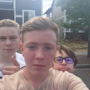 Meet your Posher, Avery